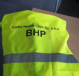 opisy na kamizelkach BHP